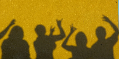 Menschen - Silouhetten im Schattenspiel