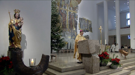 Pontifikalamt mit Bischof Dr. Klaus Kr&auml;mer (Quelle: Di&ouml;zese Rottenburg-Stuttgart)