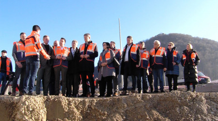 Besucher der Baustelle B28 in Bad Urach (Quelle: RTF.3)