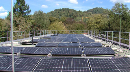 Photovoltaikanlagen auf dem Isolde-Kurz-Gymnasium (Quelle: RTF.3)